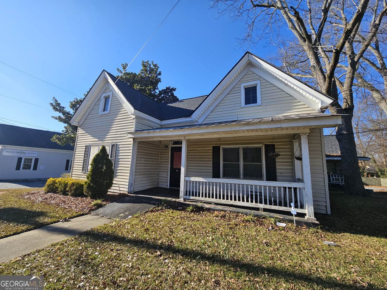 160 Broad Street - Photo 1