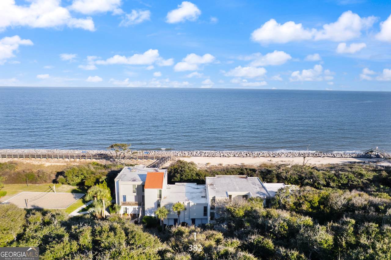 1175 Beachview Drive - Photo 1
