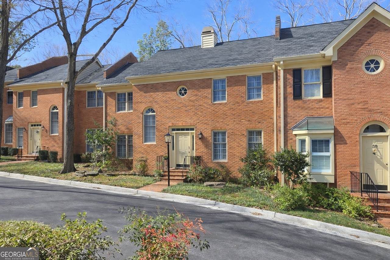 40 Ivy Chase - Photo 1