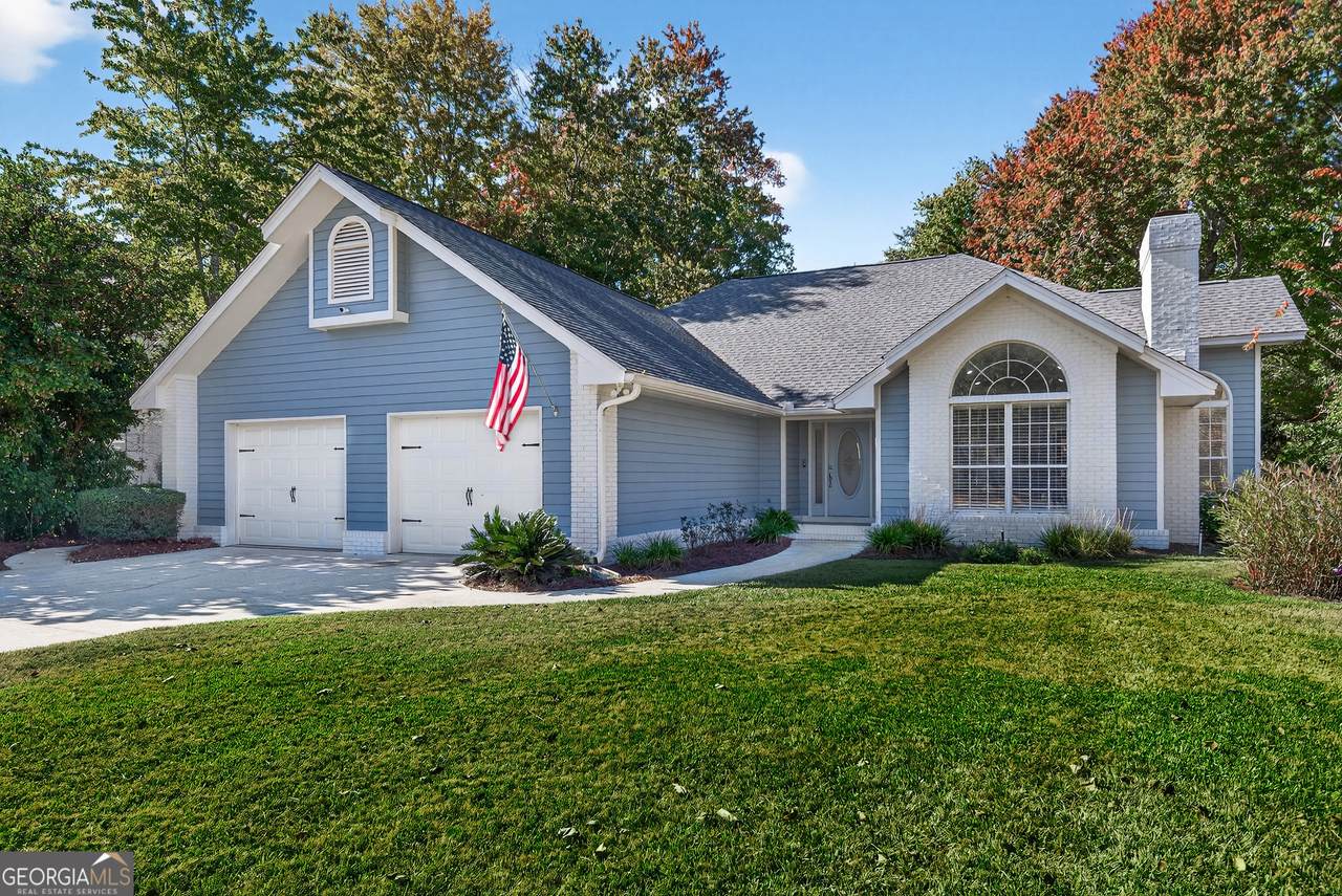 404 Morning Glory Road - Photo 1