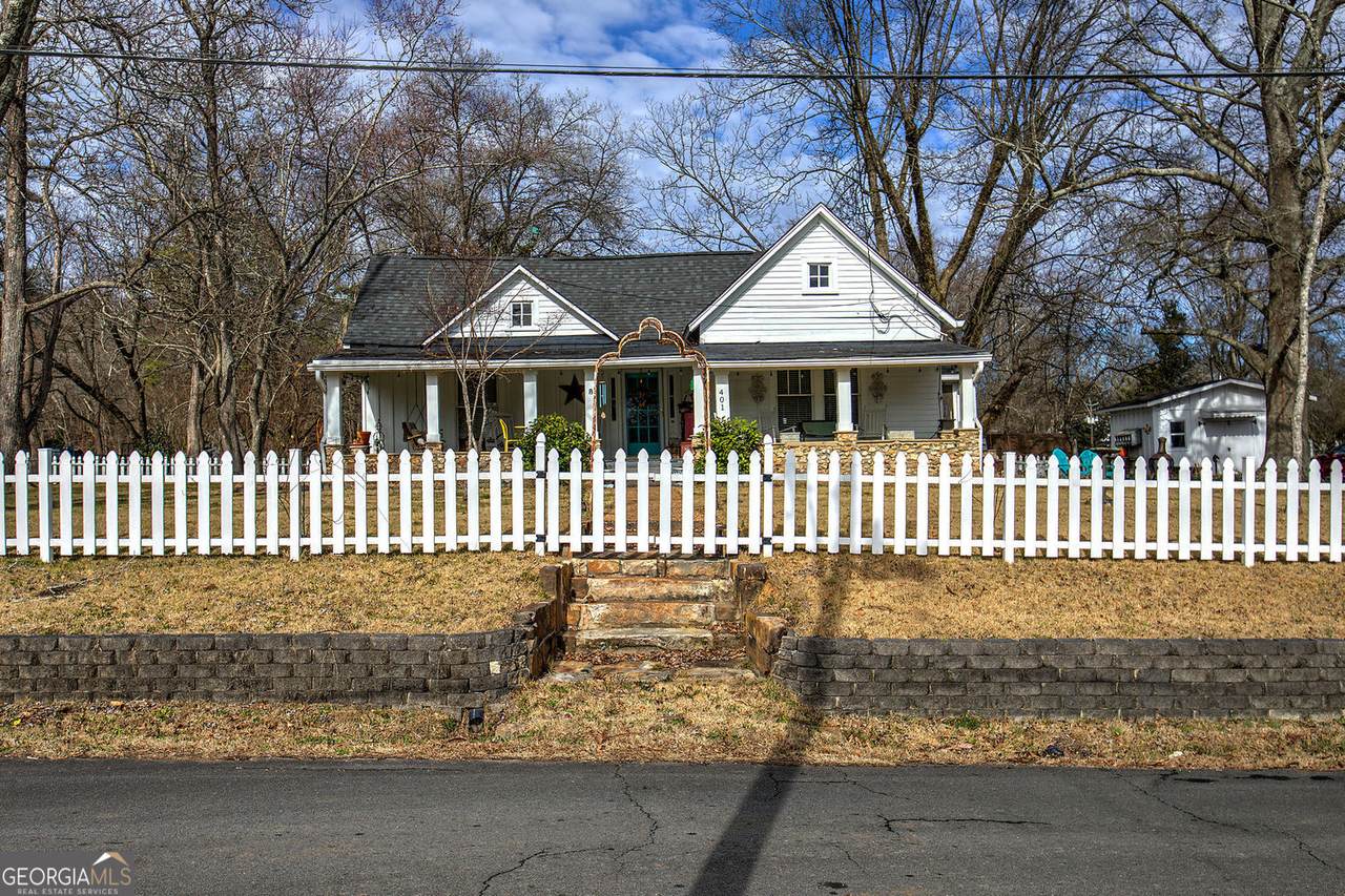 401 Edison Street - Photo 1