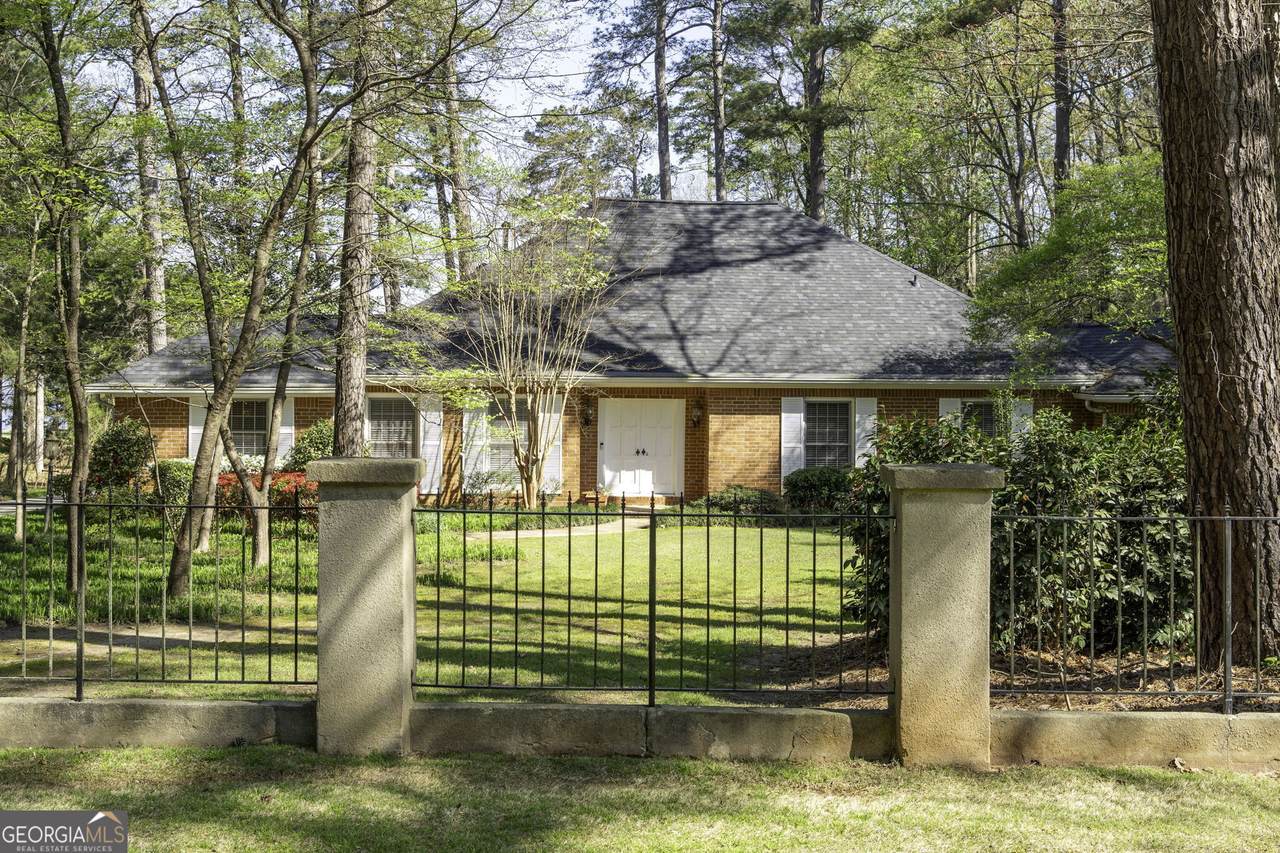 2506 Emerald Drive - Photo 1