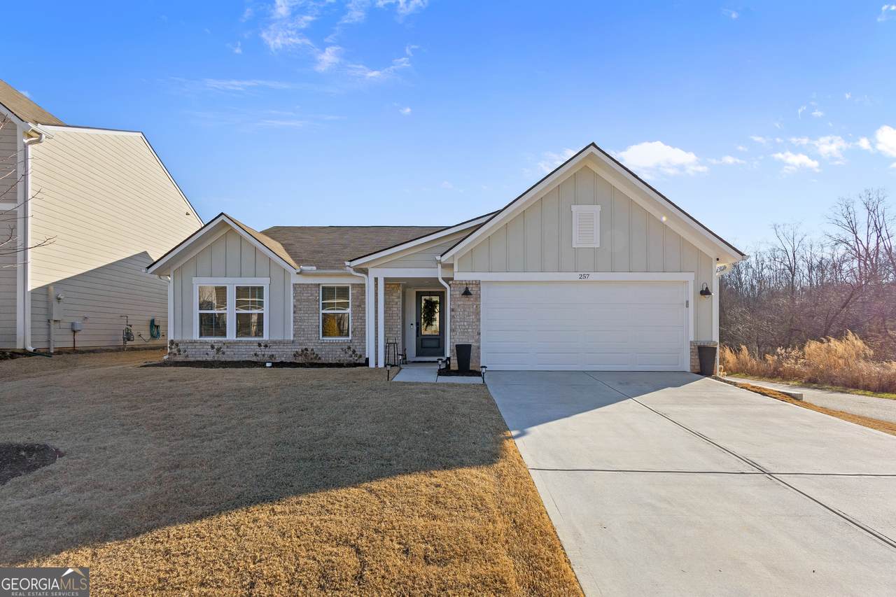 257 Traminer Way - Photo 1