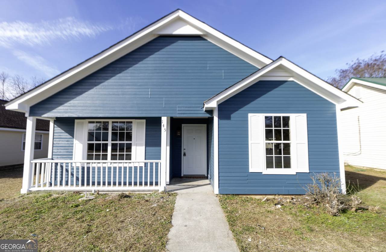 145 Kensington Circle - Photo 1