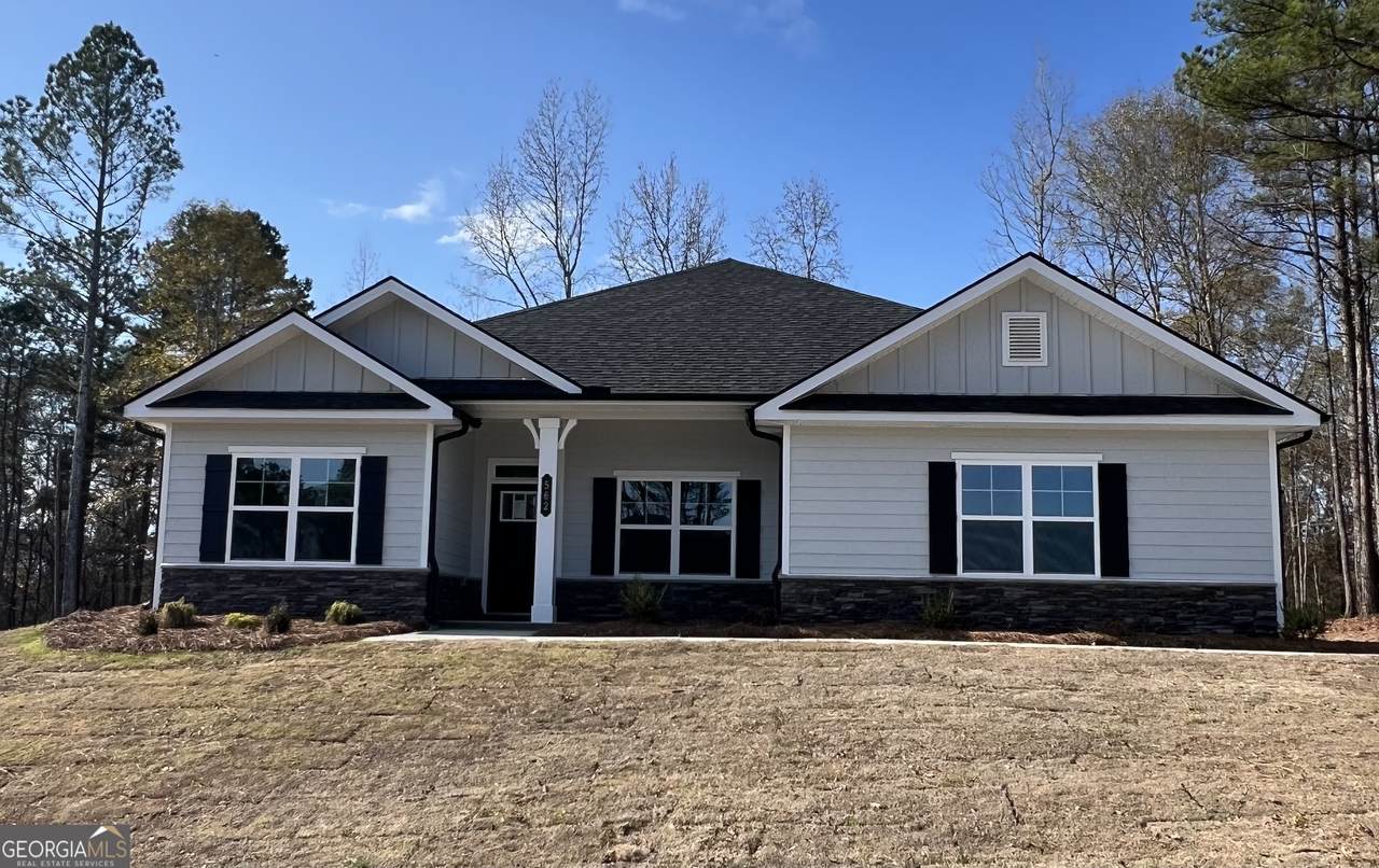 562 Walnut Creek Parkway - Photo 1