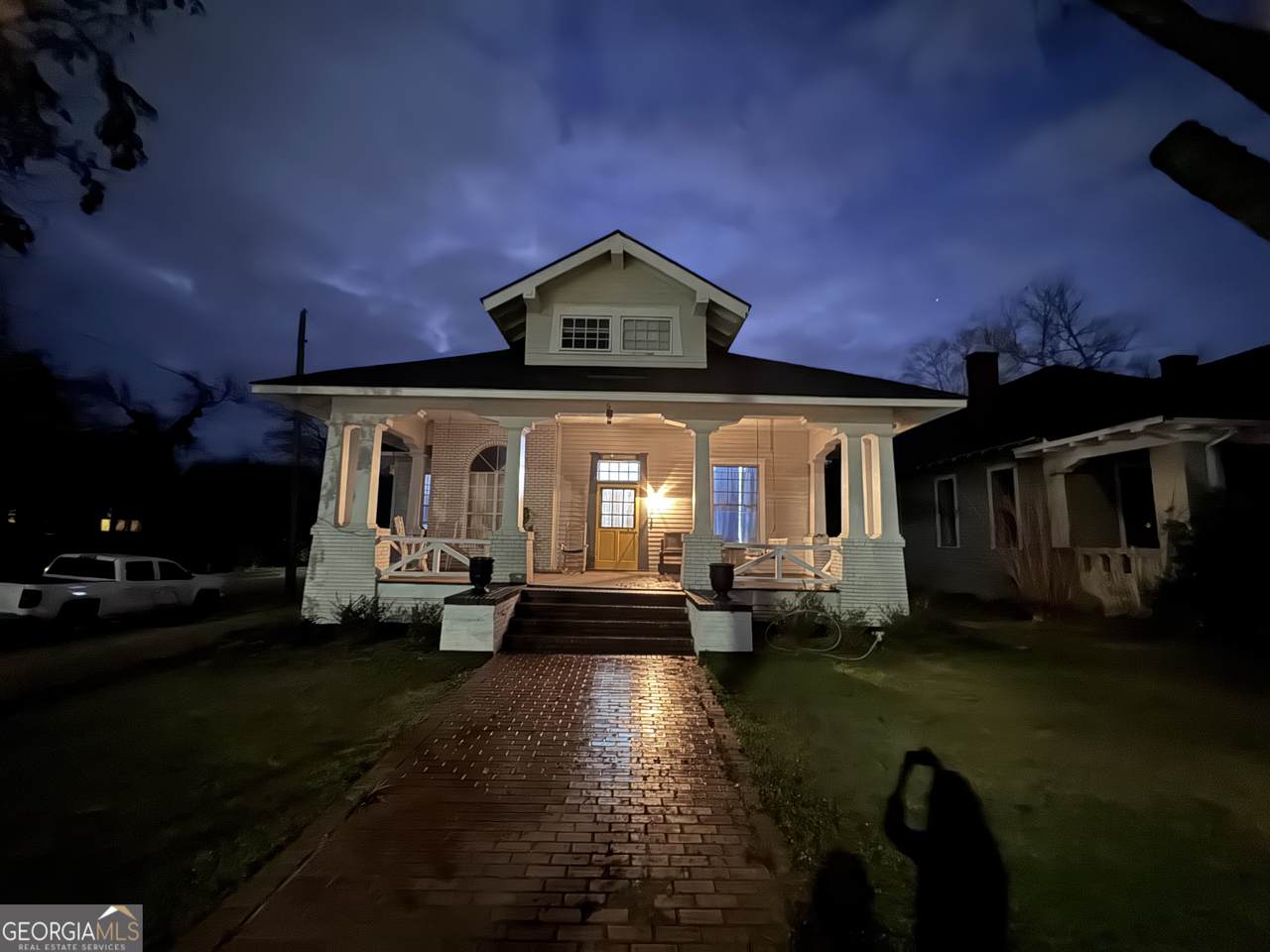 533 Harrold Avenue - Photo 1