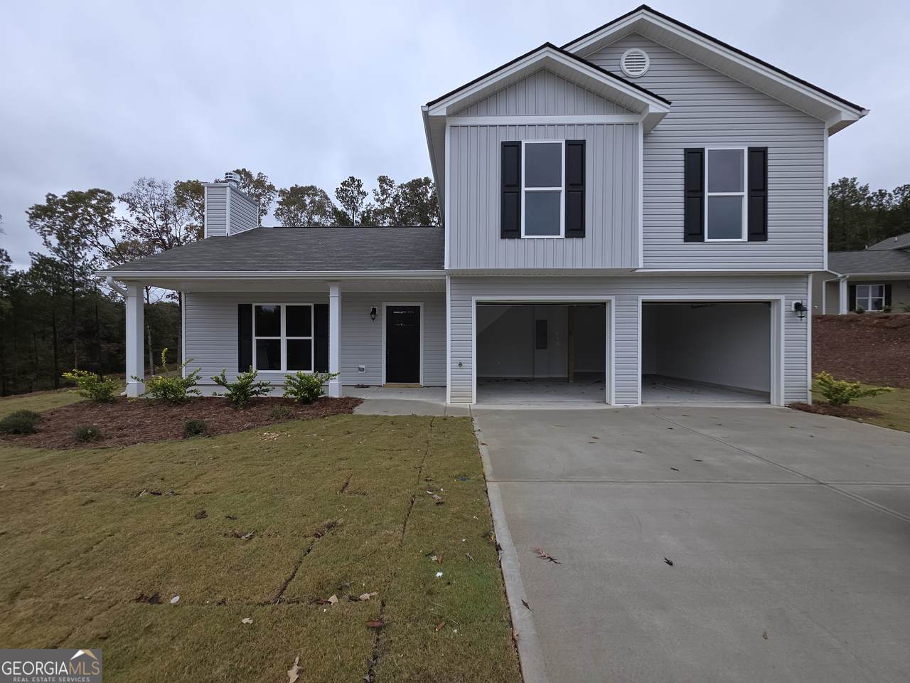 102 Armstrong - Photo 1
