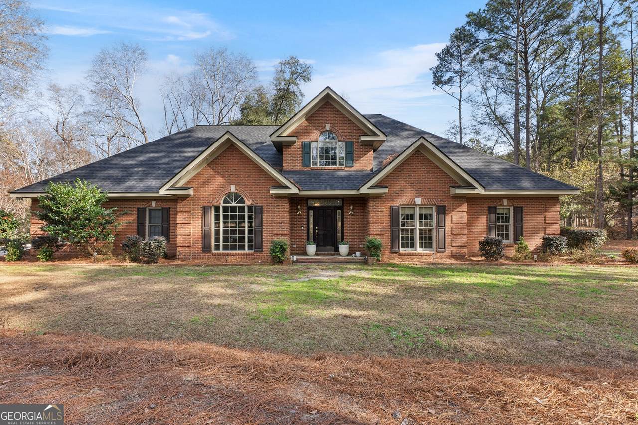 1133 Creekside Drive - Photo 1