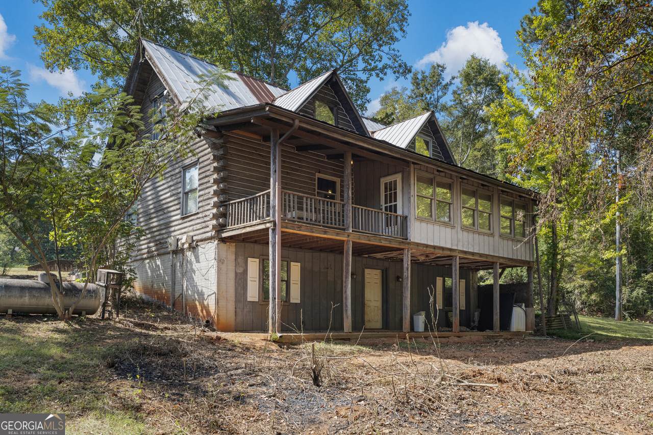 299 South L Street - Photo 1