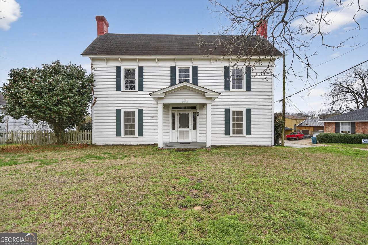 208 Washington Street - Photo 1