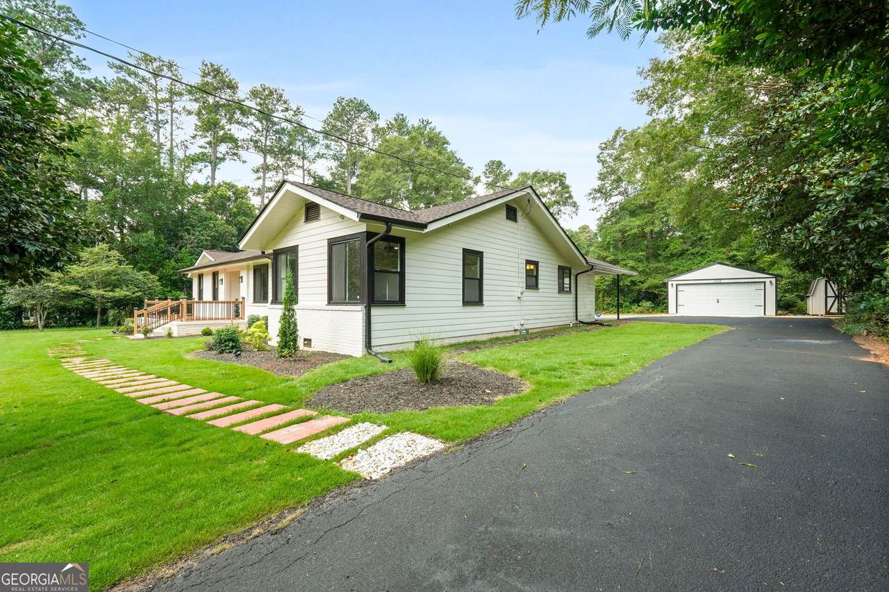 1099 Pine Valley Road - Photo 1