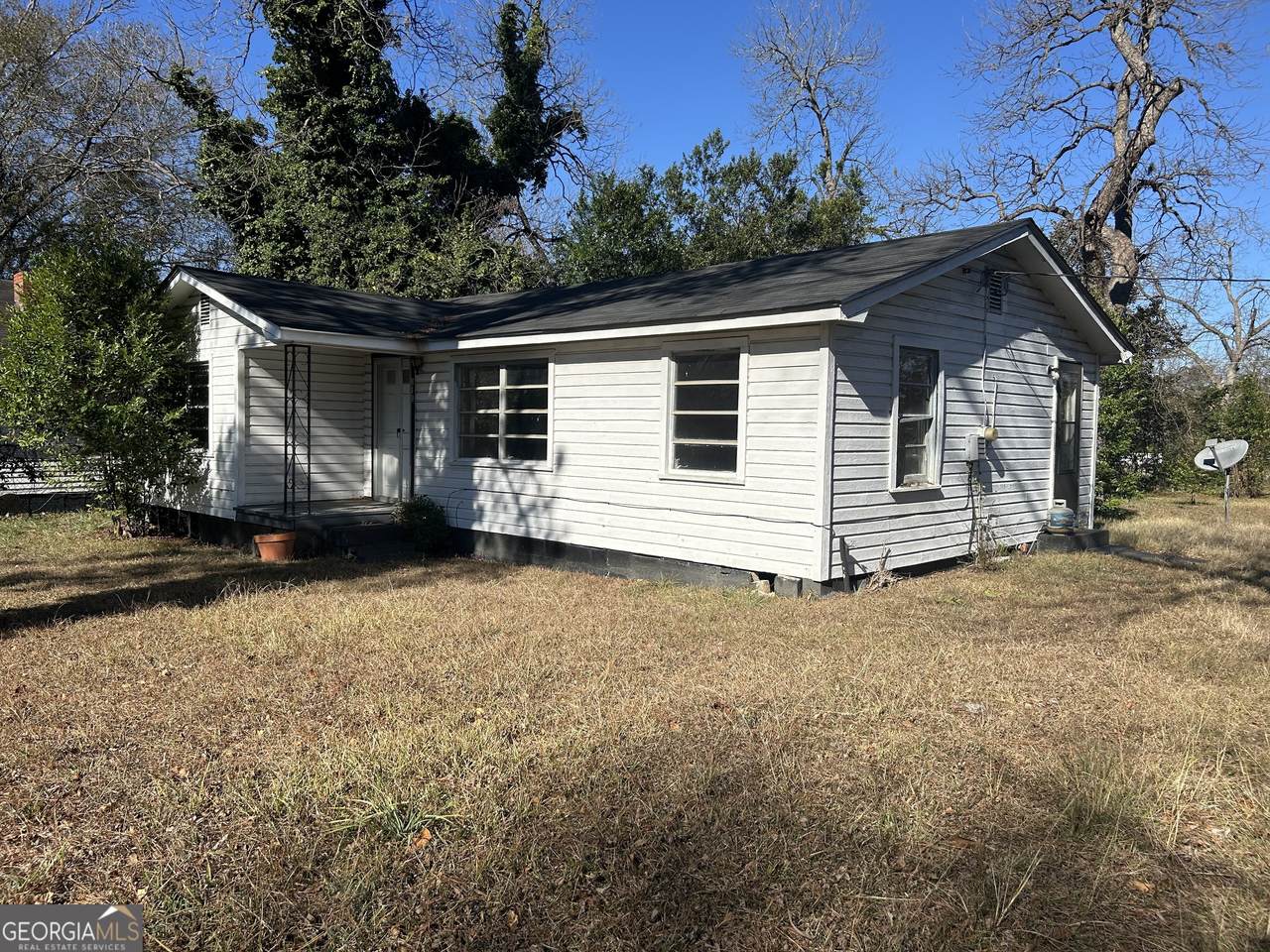 710 W 17th Avenue - Photo 1
