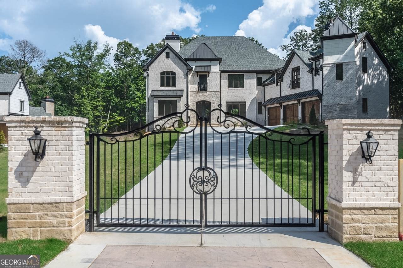 10745 Shallowford Road - Photo 1