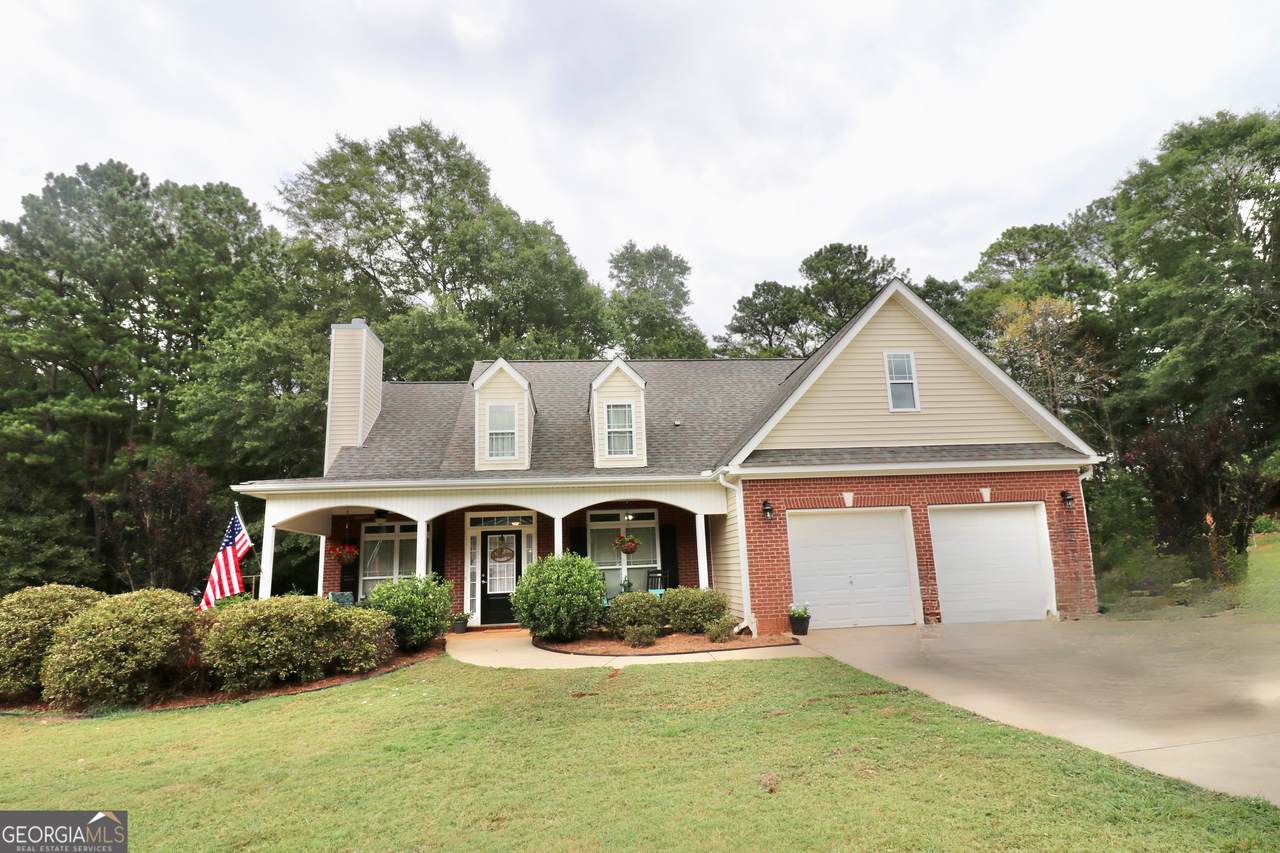 190 Roundtree Way - Photo 1