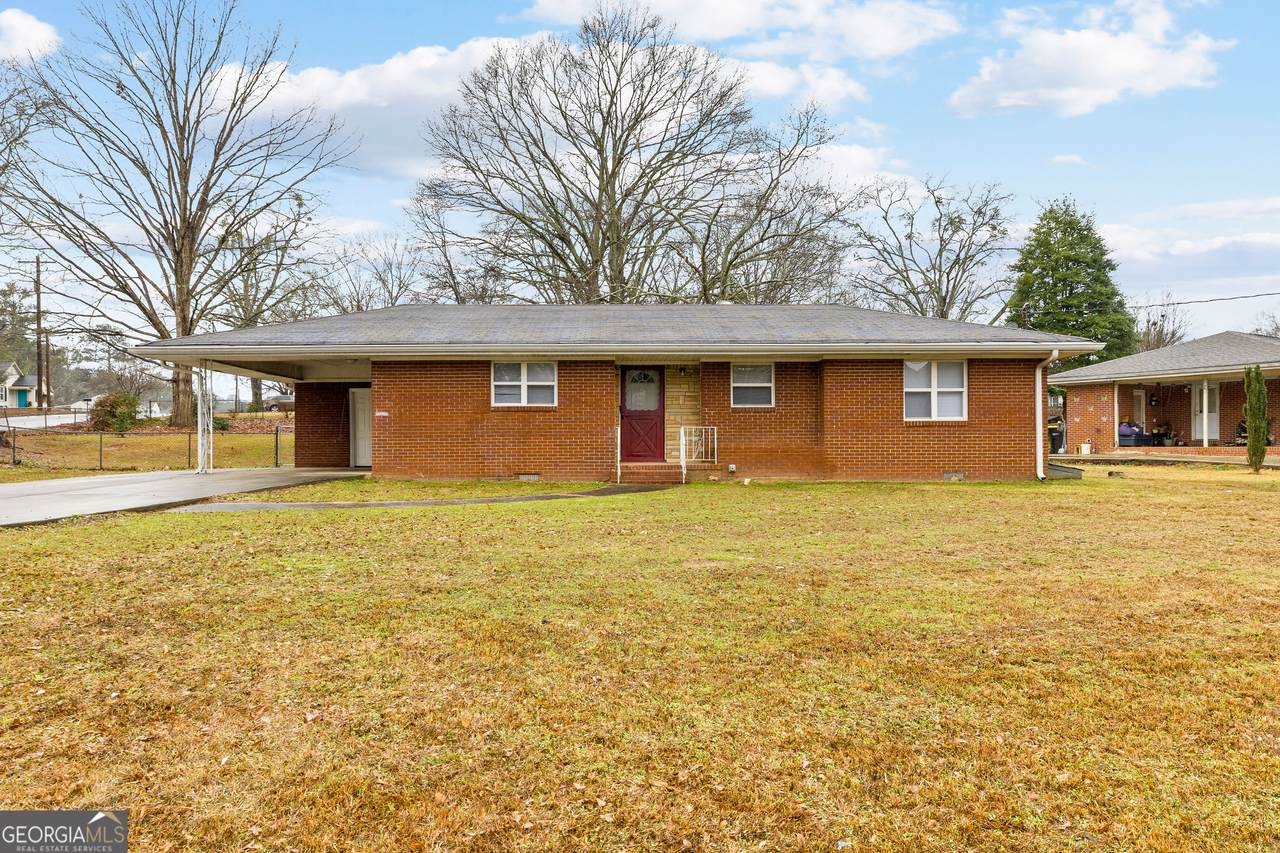 257 Fayetteville Road - Photo 1