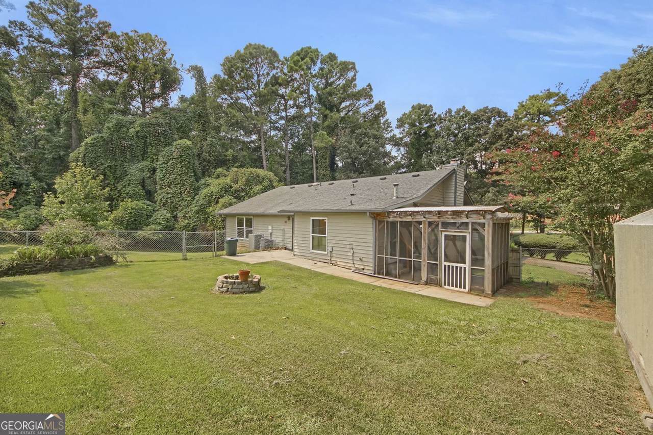 1769 Elizabeth Court - Photo 1