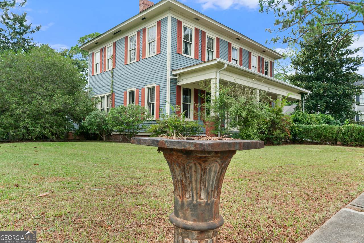 200 Jefferson Street - Photo 1