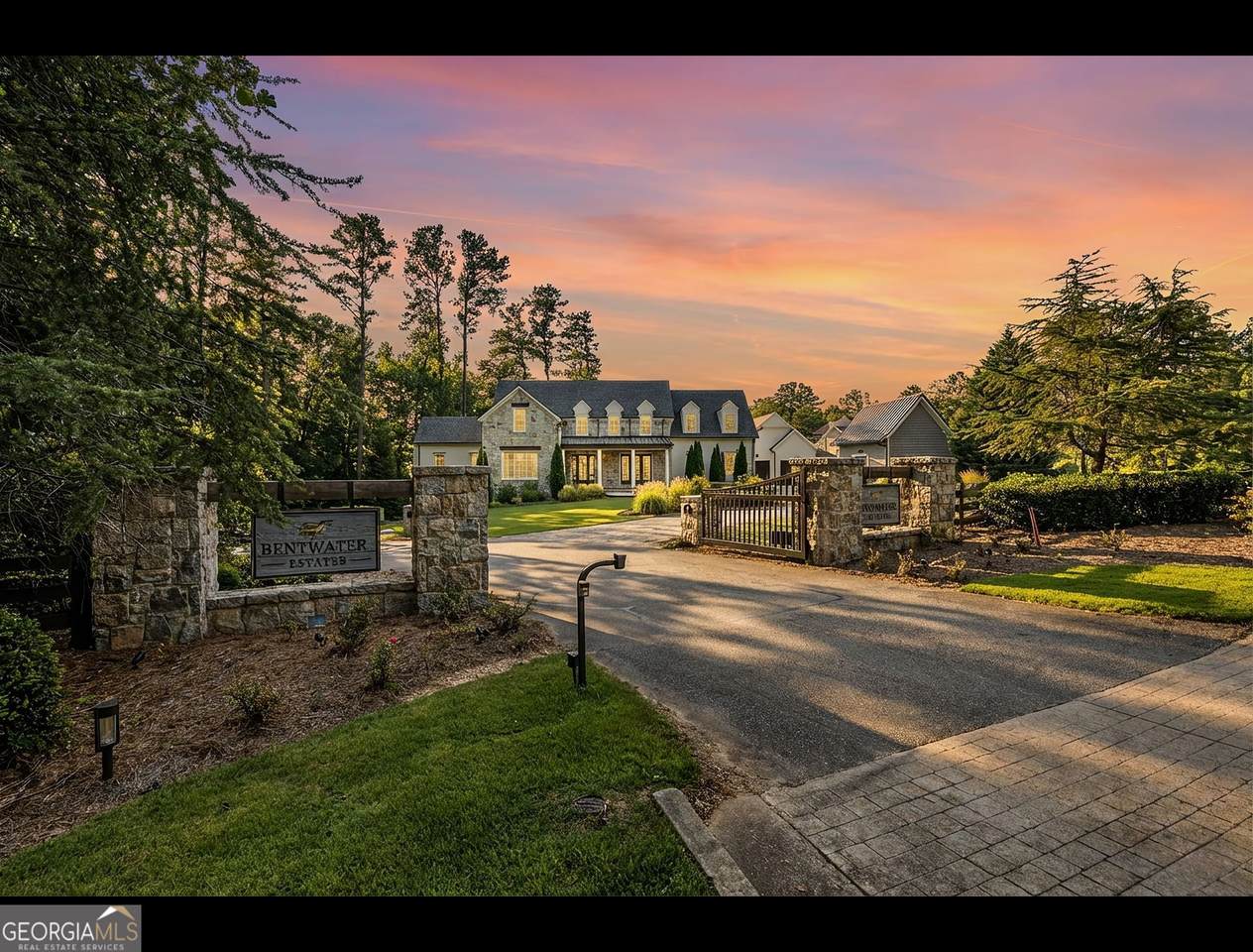 1530 Redd Road - Photo 1