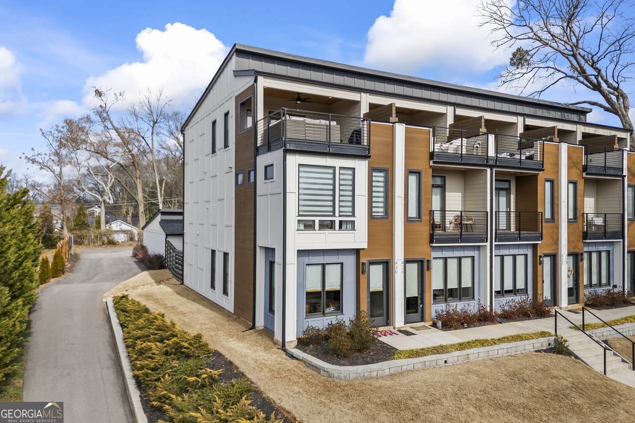 430 Forrest Avenue - Photo 1