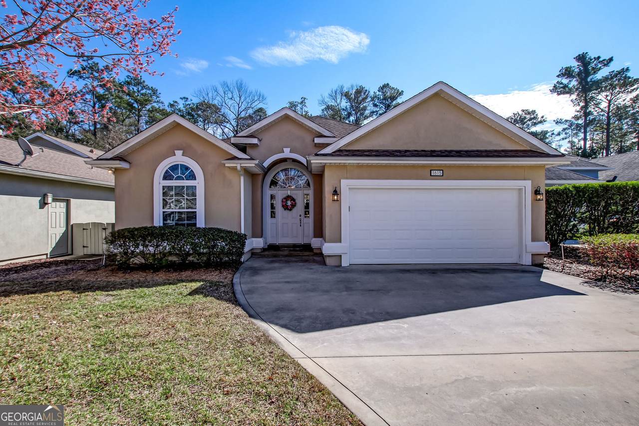 1615 Sandpiper Court - Photo 1