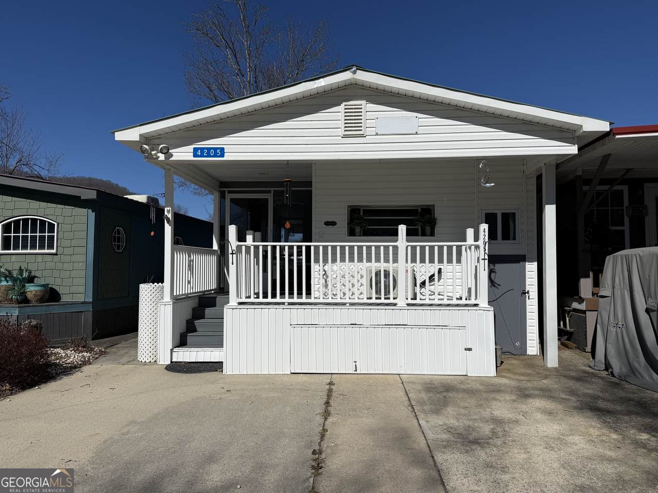 4205 Riverbank Run - Photo 1