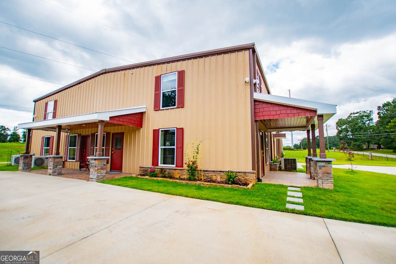 2070 Lovvorn Road - Photo 1