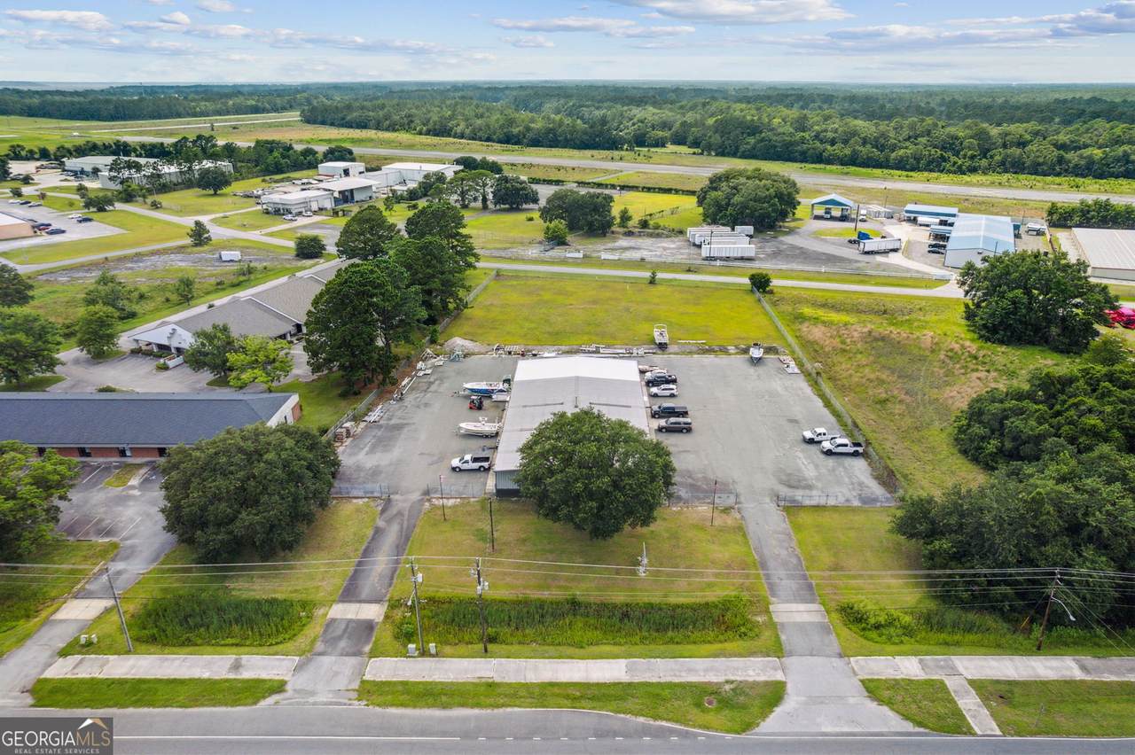 979 Point Peter Road - Photo 1