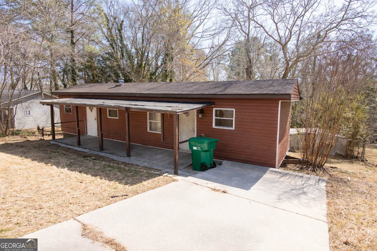 145 Park Avenue - Photo 1