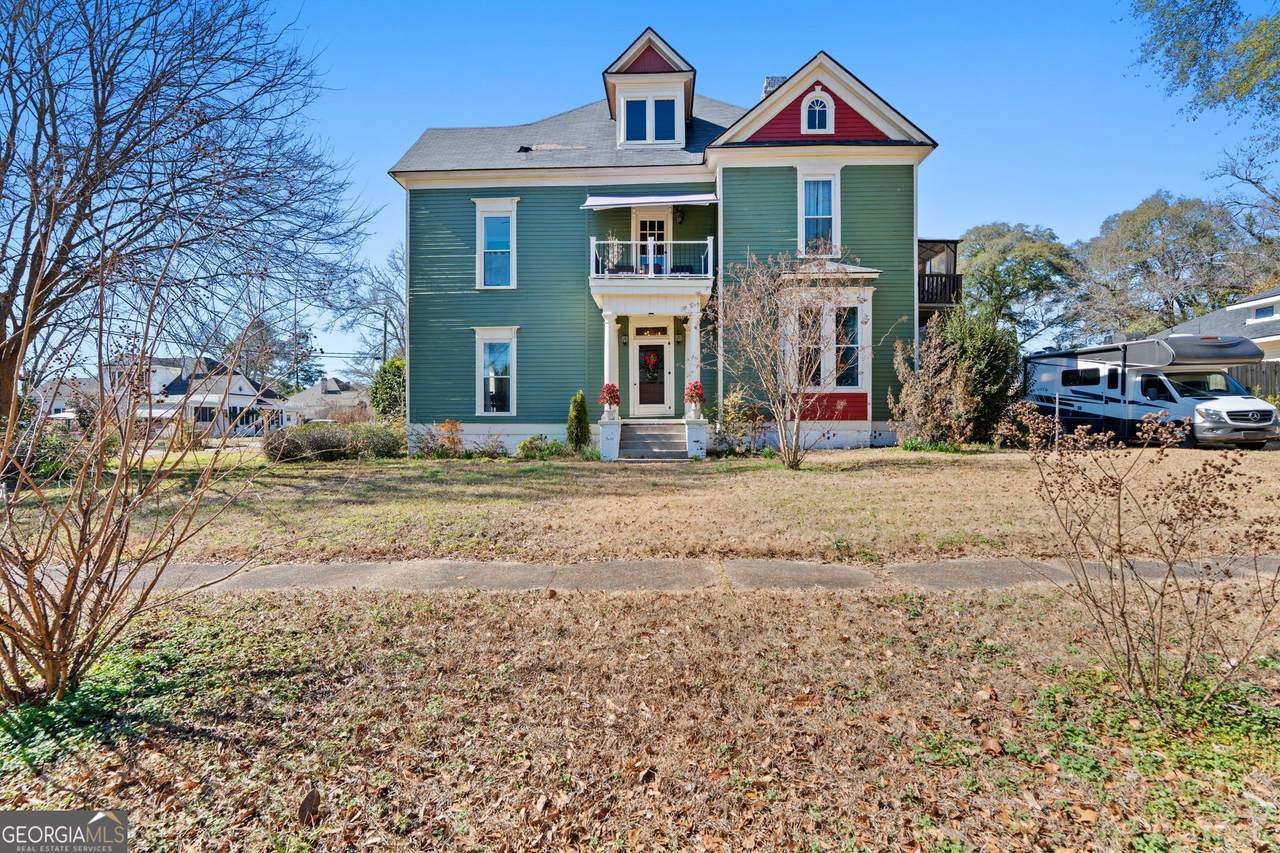 110 Artesian Avenue - Photo 1