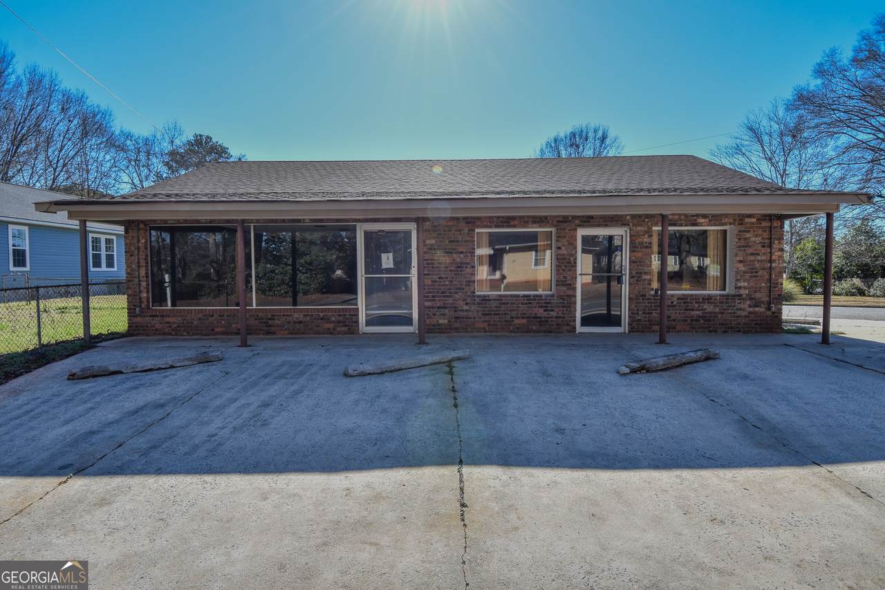 618 Lee Street - Photo 1