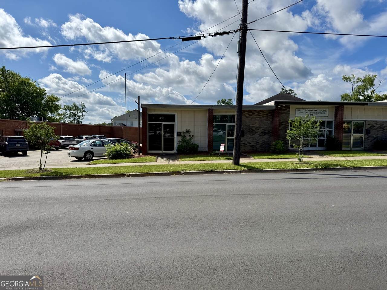 420 Academy Avenue - Photo 1