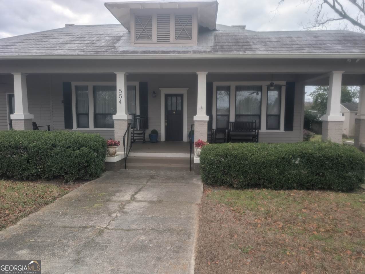 554 Court Street - Photo 1