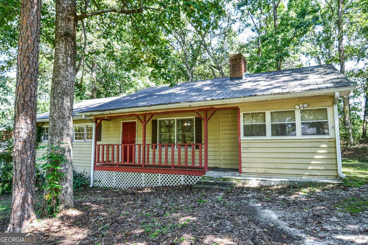 4850 Forest Boulevard - Photo 1