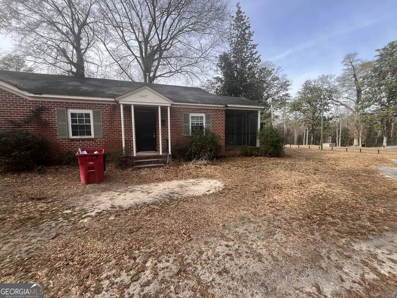 1067 Boulevard - Photo 1