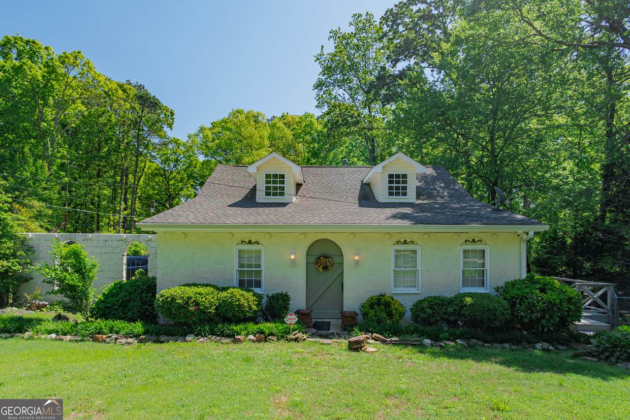 3970 Pine Hill Drive - Photo 1