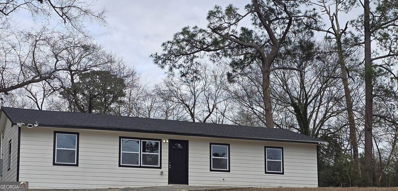 4370 Ashland Drive - Photo 1