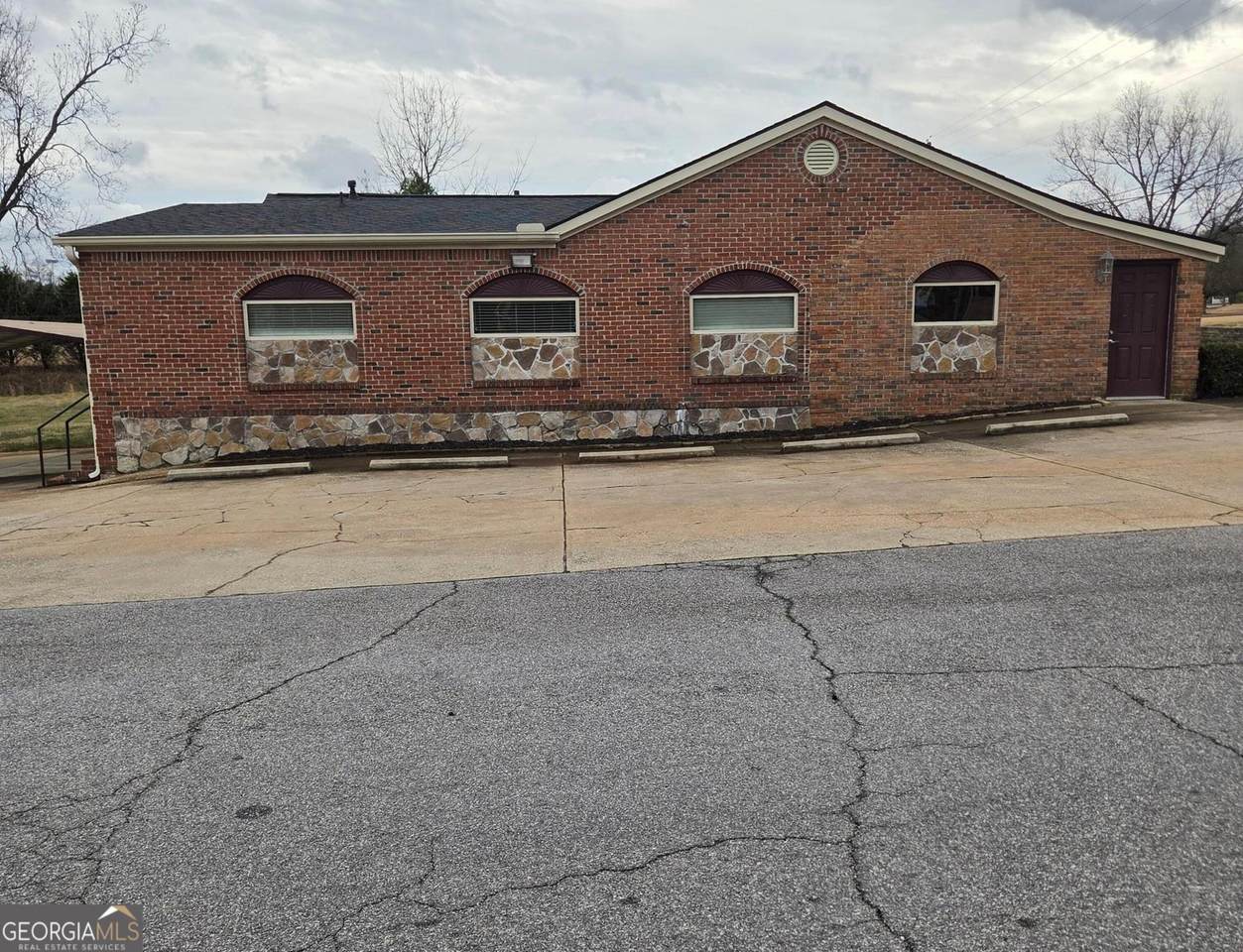 293 Broad Street - Photo 1