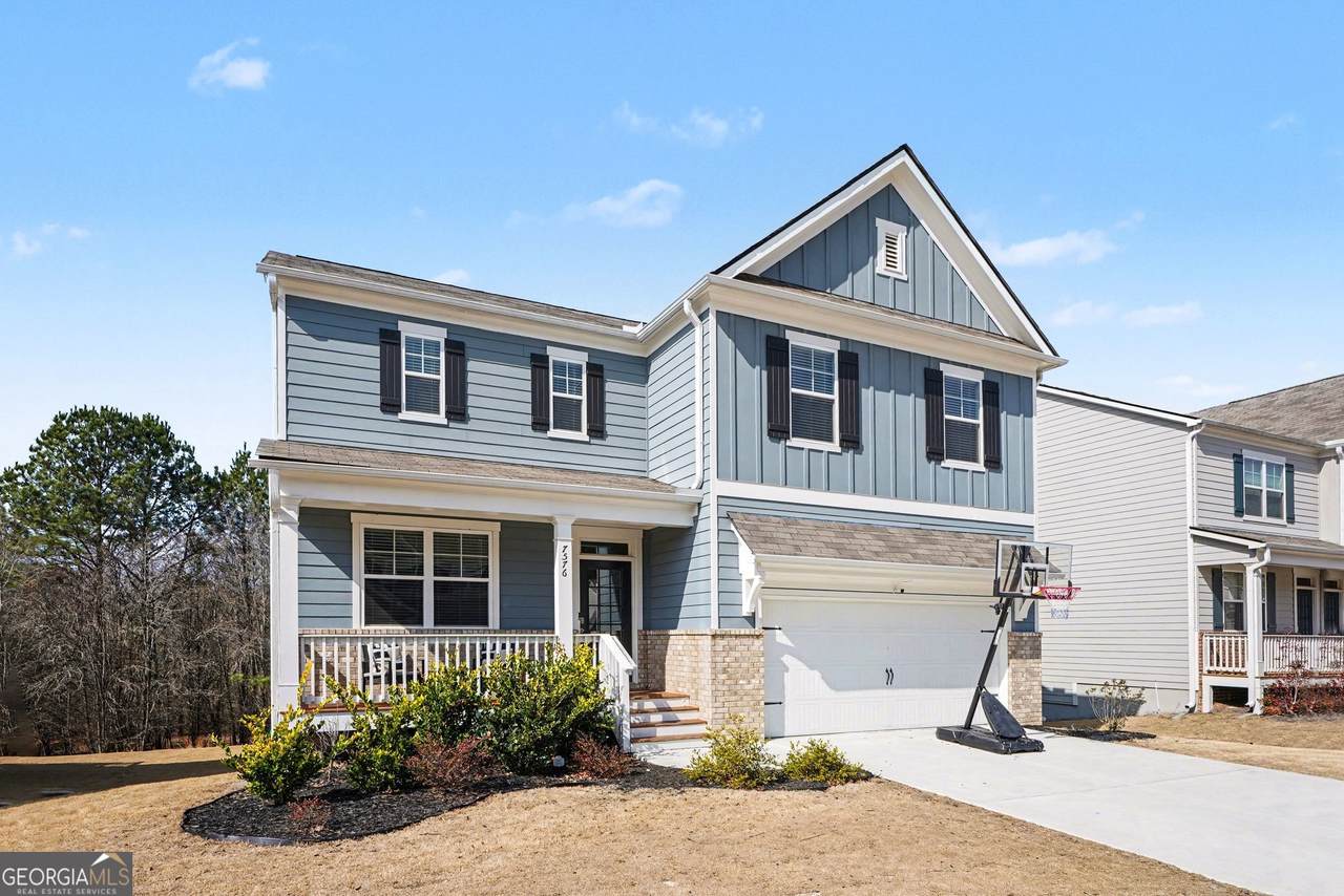 7576 Jennadee Drive - Photo 1