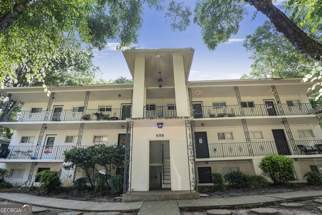 699 Argonne Avenue - Photo 1