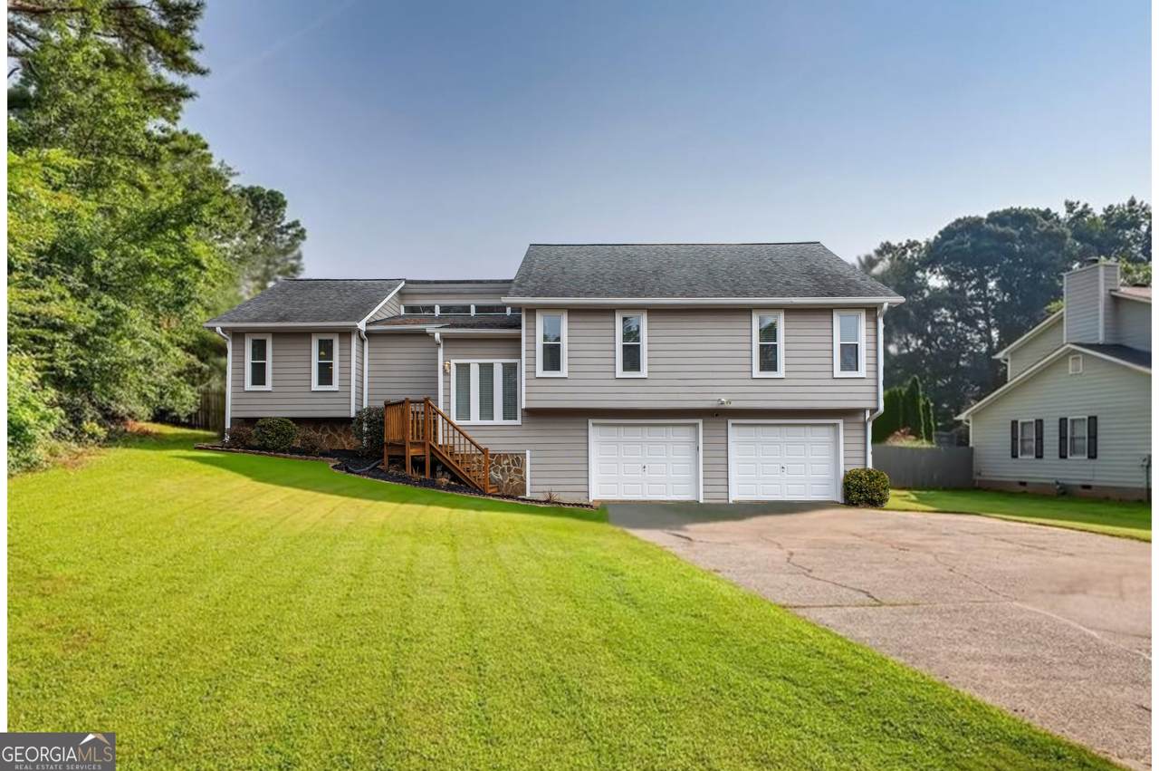 721 Shannon Green Circle - Photo 1