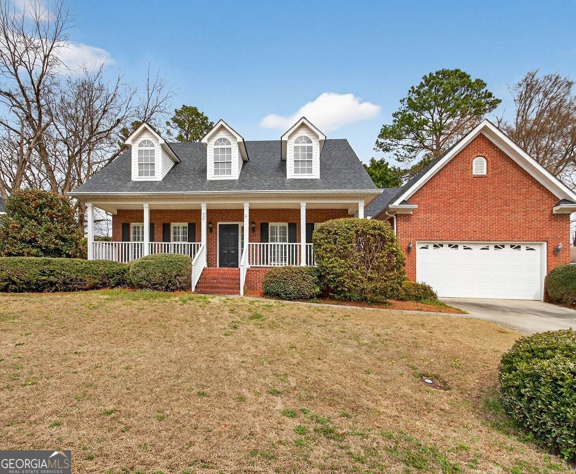 527 Sugarloaf Drive - Photo 1