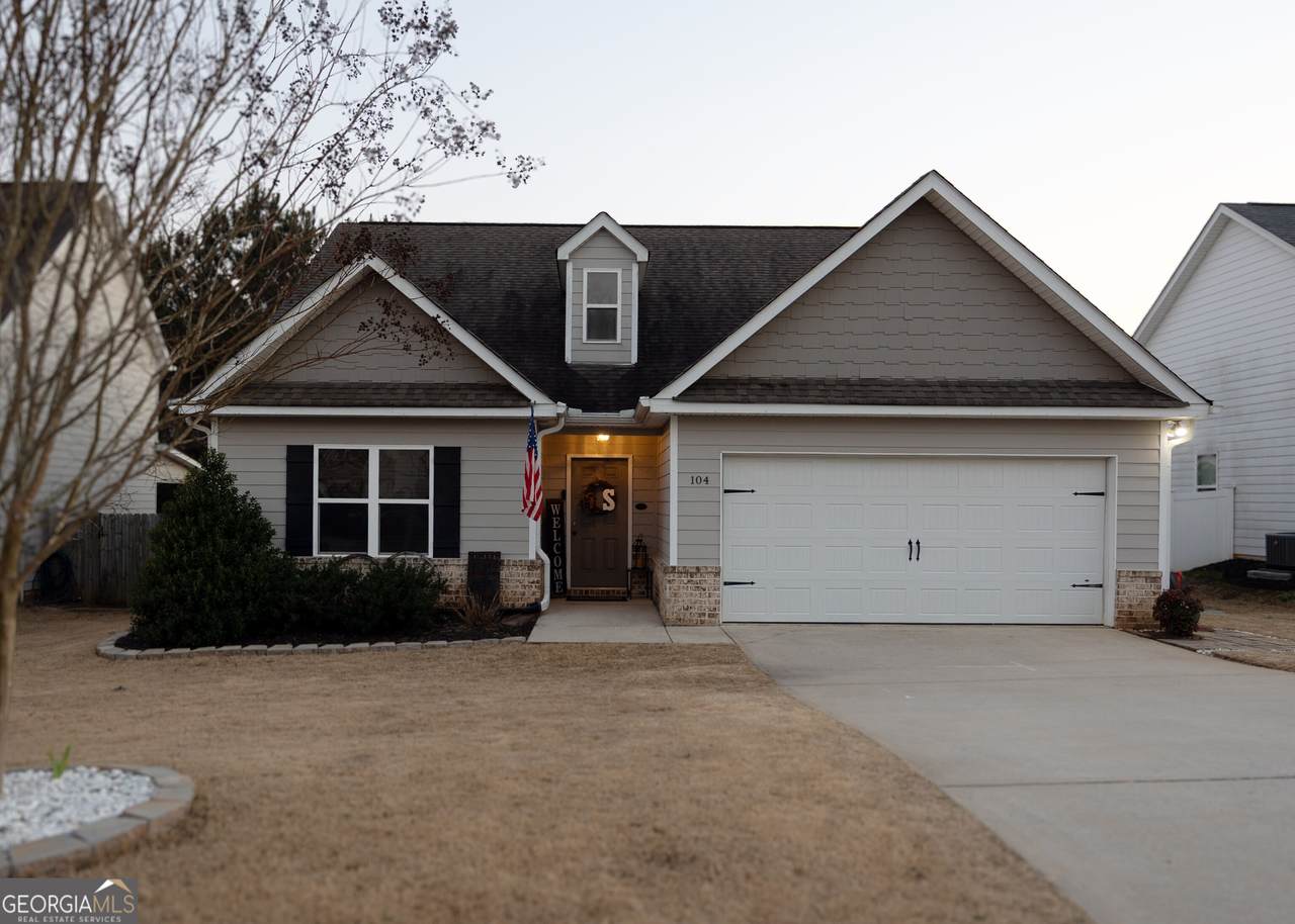 104 Savannah Way - Photo 1