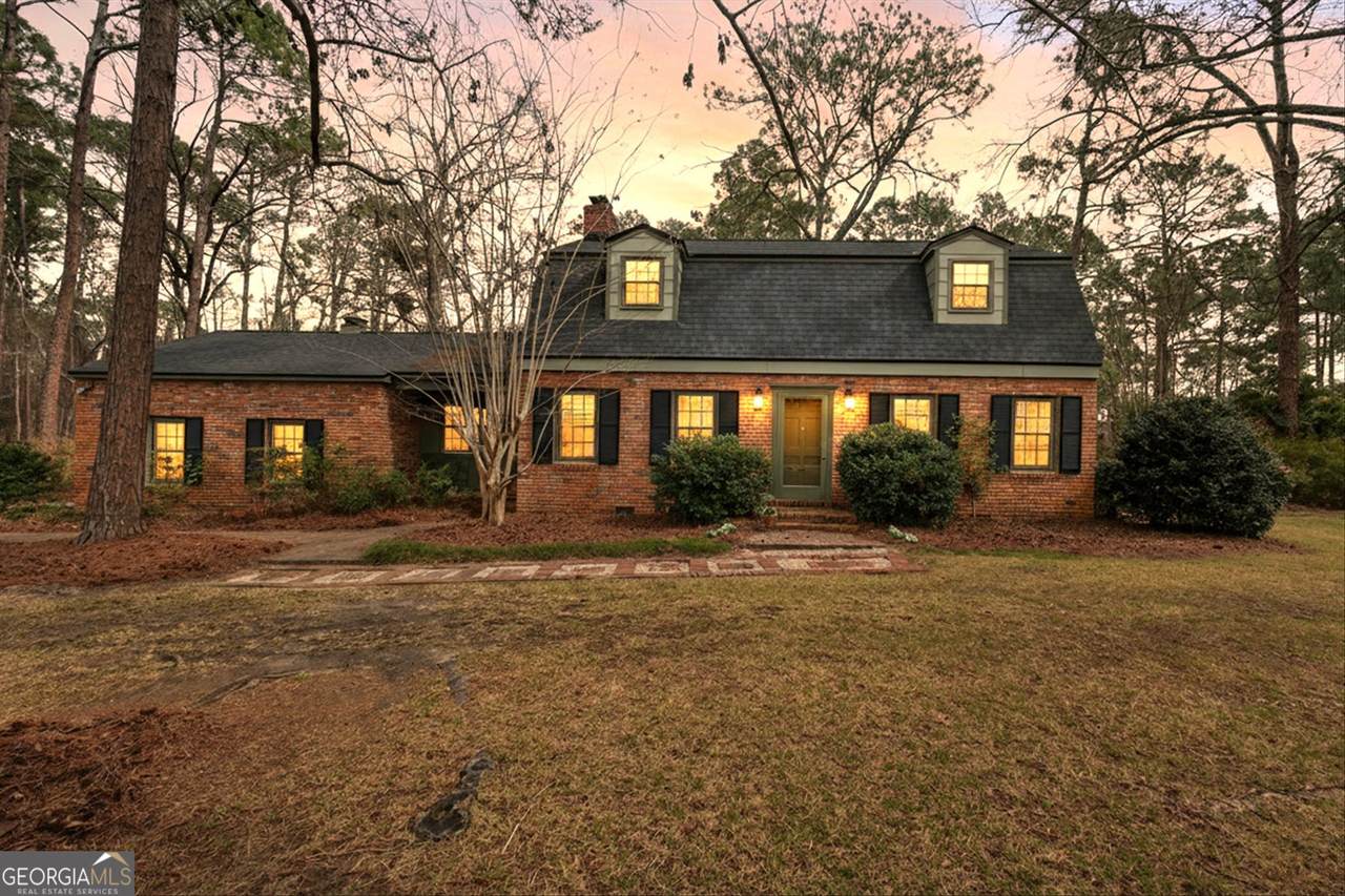9 Country Squire Drive - Photo 1