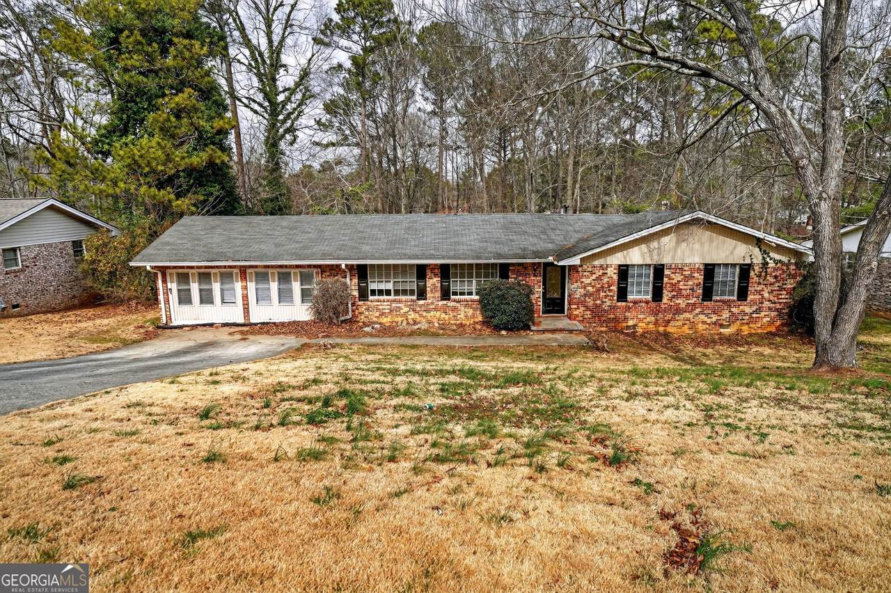 2234 Seven Oaks Circle - Photo 1