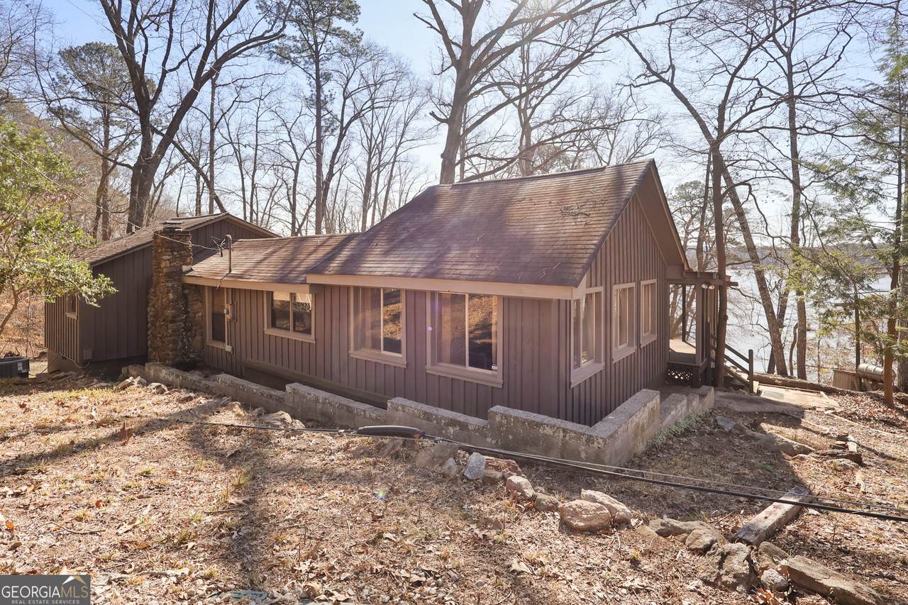 1795 Campbell Road - Photo 1