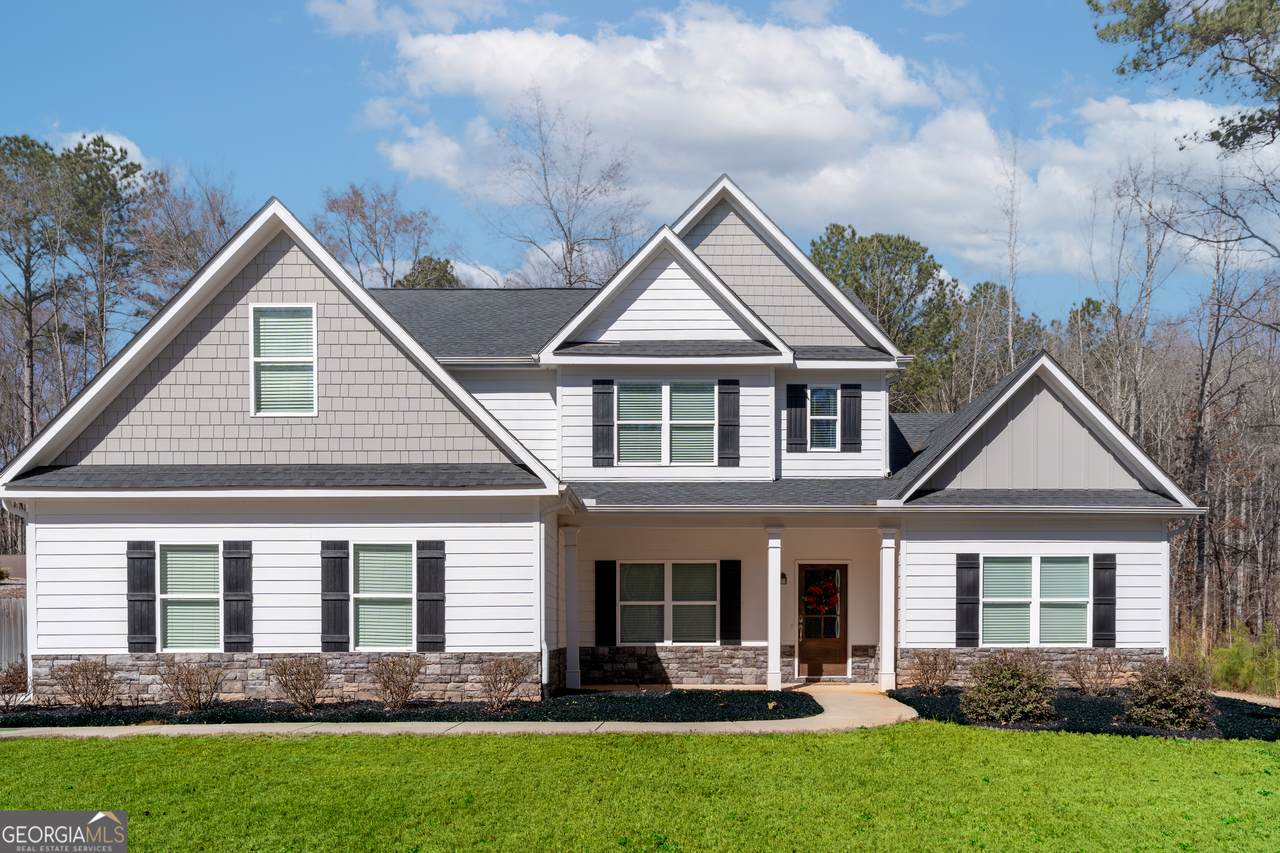 35 Hawthorn Lane - Photo 1