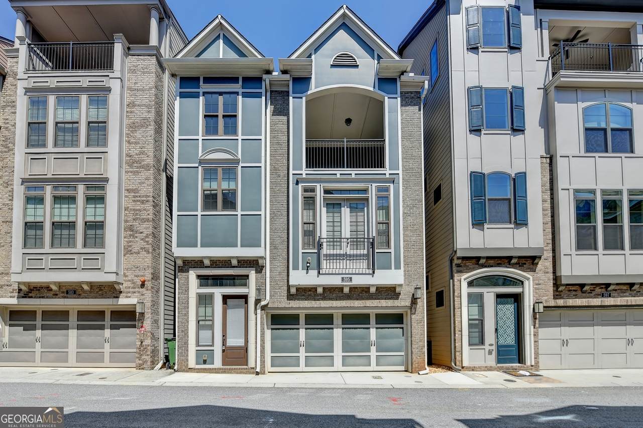 595 Broadview Place - Photo 1