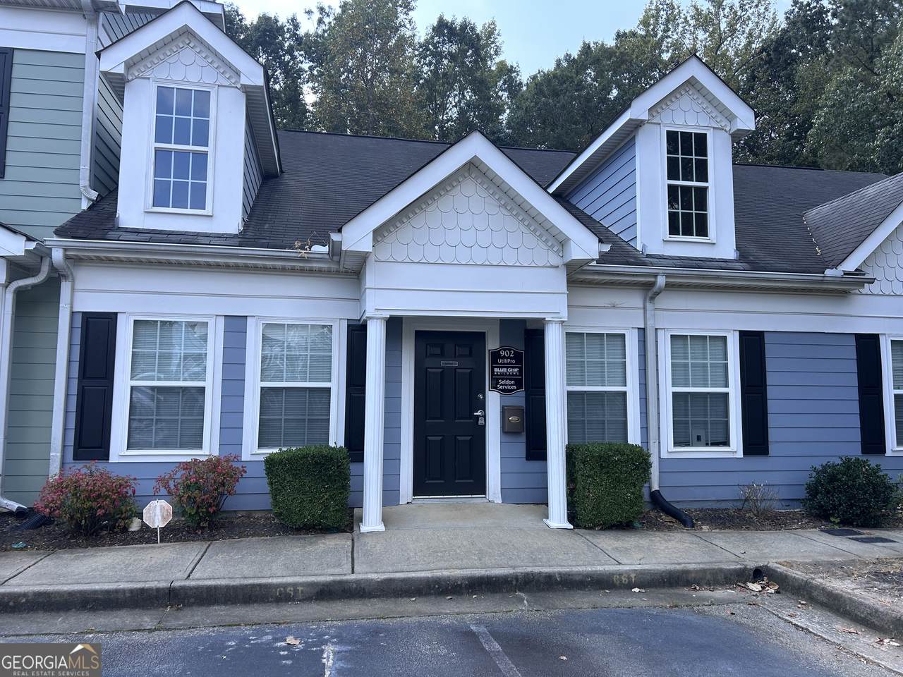 500 Lanier Avenue - Photo 1