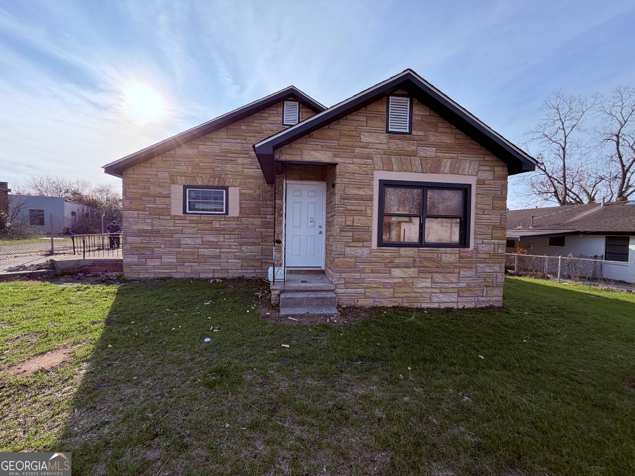 1487 Brentwood Avenue - Photo 1