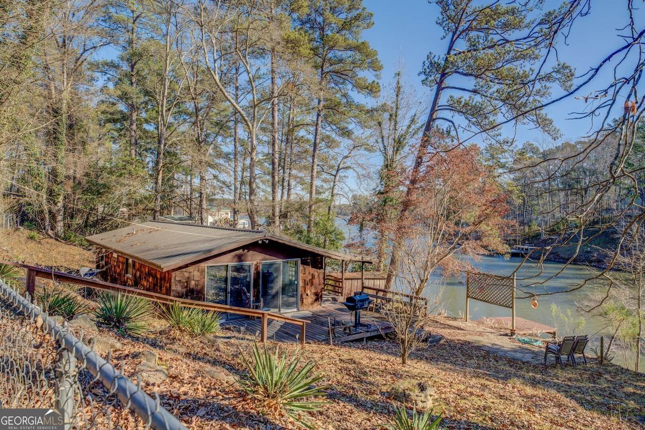 126 Shannon Way - Photo 1